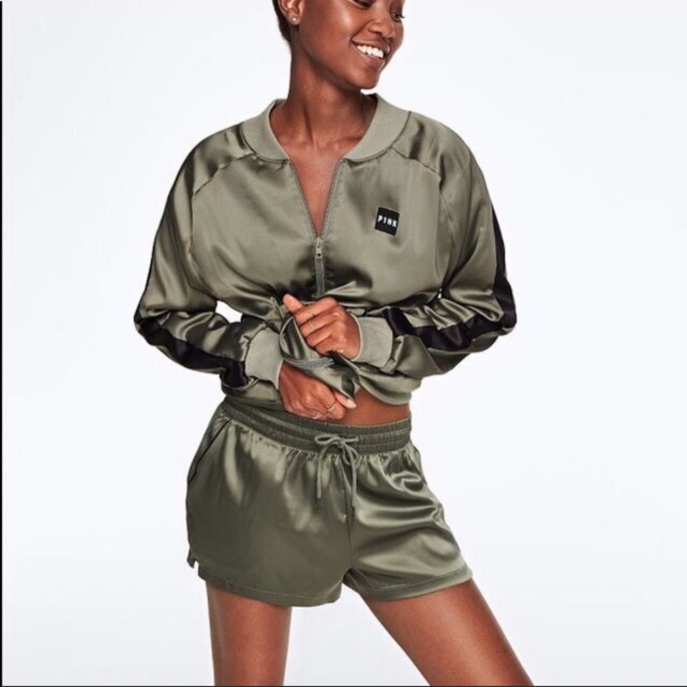 LARGE VS PINK BUNDLE ALL ARE NEW.